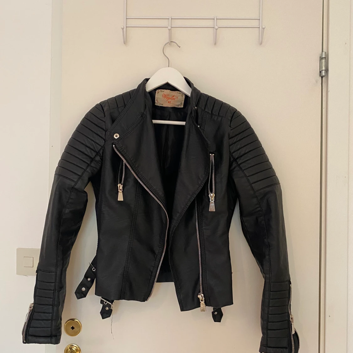 Supersnygg skinnjacka i stl M