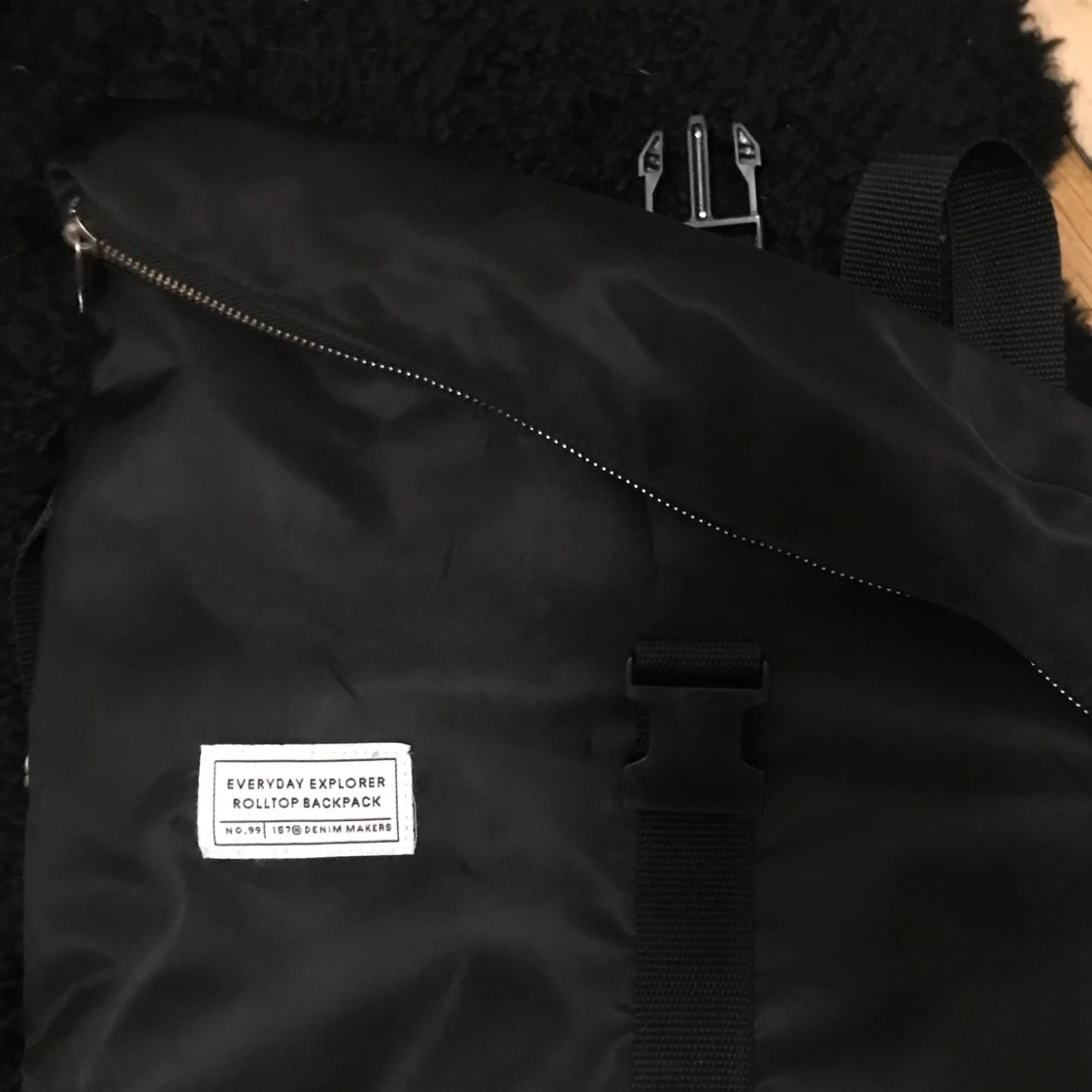 Svart stilren ryggsäck - 91