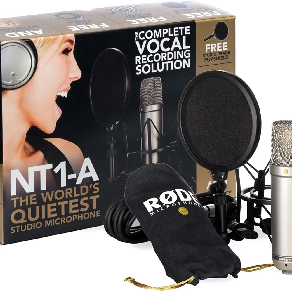 Knappt använt studio mikrofon paket från RODE inkluderat mic,puffskydd,mickskydd,mickhållare som här att skruva på ett stativ! . Övrigt.