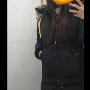 Parajumper longbear ( PJS) - Storlek XS men passar även S. Köpt i Johnells för 10499. Bra skick! Priset kan diskuteras 