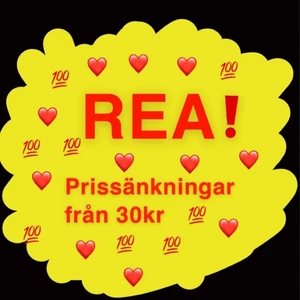 REA BILLIGT - sänkt priset på nästan alla kläder❗️❗️❗️ frakt står köparen för, mindre saker som T-shirtar tex går att posta med frimärken (34kr)❤️❤️❤️❤️ ⛔️har fått många frågor om alla mina annonser kostar 30kr, ❗️prissänkningar är från 30kr och priset står alltid i annosen⛔️