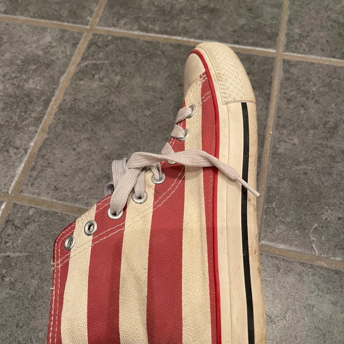 Convers från Duffy  - 90