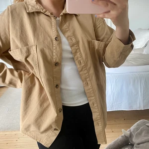 Oversize overshirt  - En overshirt i mycket fint skick.🧡