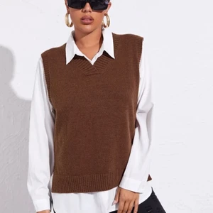 stickad väst - stickad väst från shein. aldrig använd, frakt tillkommer💕