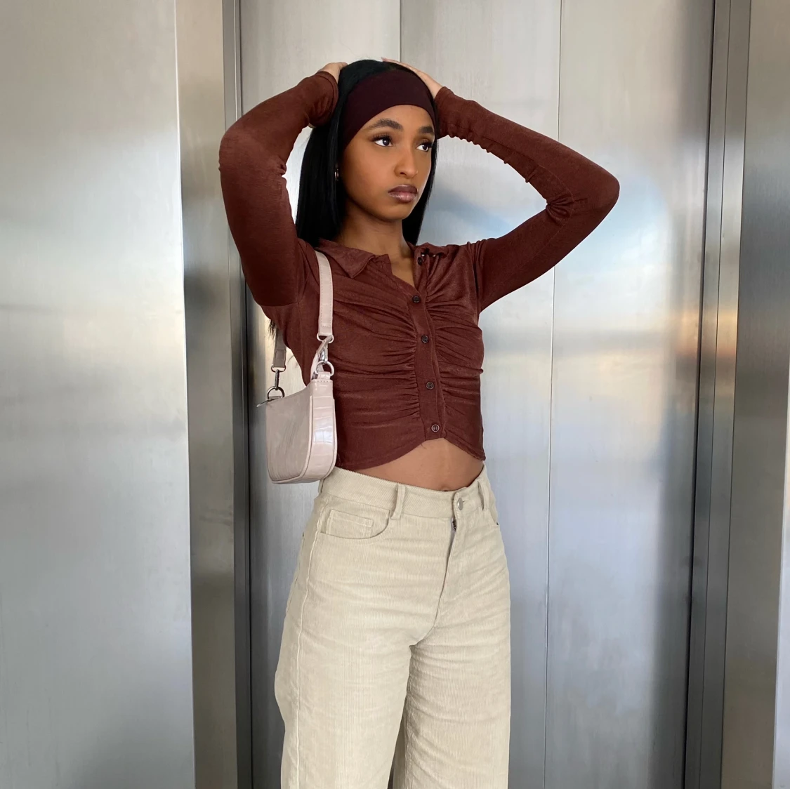 Långärmad tröja i chokladfärg🤎