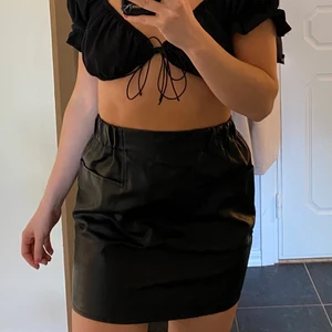 Skinnkjol från cotton on  - Skinnkjol