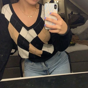 Rutig tröja  - Fin rutig tröja som inte kommer till användning💕