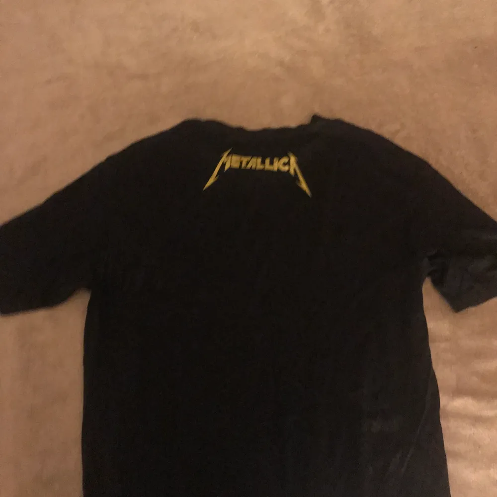 Metallica tshirt i storlek L. T-shirts.