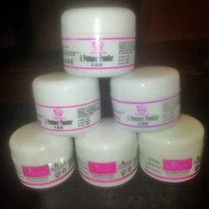 Professionellt Akryl Pulver - Olika - Helt nya/oanvända burkar olika sorters Akryl Pulver som används av Proffessionella Nagelteknologer. Blandas med Akryl vätska.                                        2st Vita,                                                                     2st Rosa, (för att göra french Pink & White)            2st Clear (Genomskinlig) 🌺  Säljes alla tillsammans. Ordinariepris 149:-/st, 10-12g i varje burk.  (Totalvärde: 894kr) Säljes då de ej används och kan ev. glädjas någon annan. 📦💌GRATIS FRAKT 🛍️