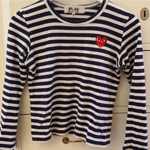 COMME DES GARÇONS tröja - Jätte fint skick 💕