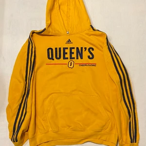 Hoodie  - Hoodie från adidas i storlek XL