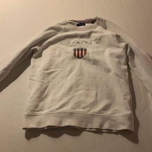 Gant hooide - En till Gant hooide utan Luva använd 1 gång hemma och testat den va för liten för mig så jag säljer den ny pris 600kr säljer för 150kr för killar och tjejer