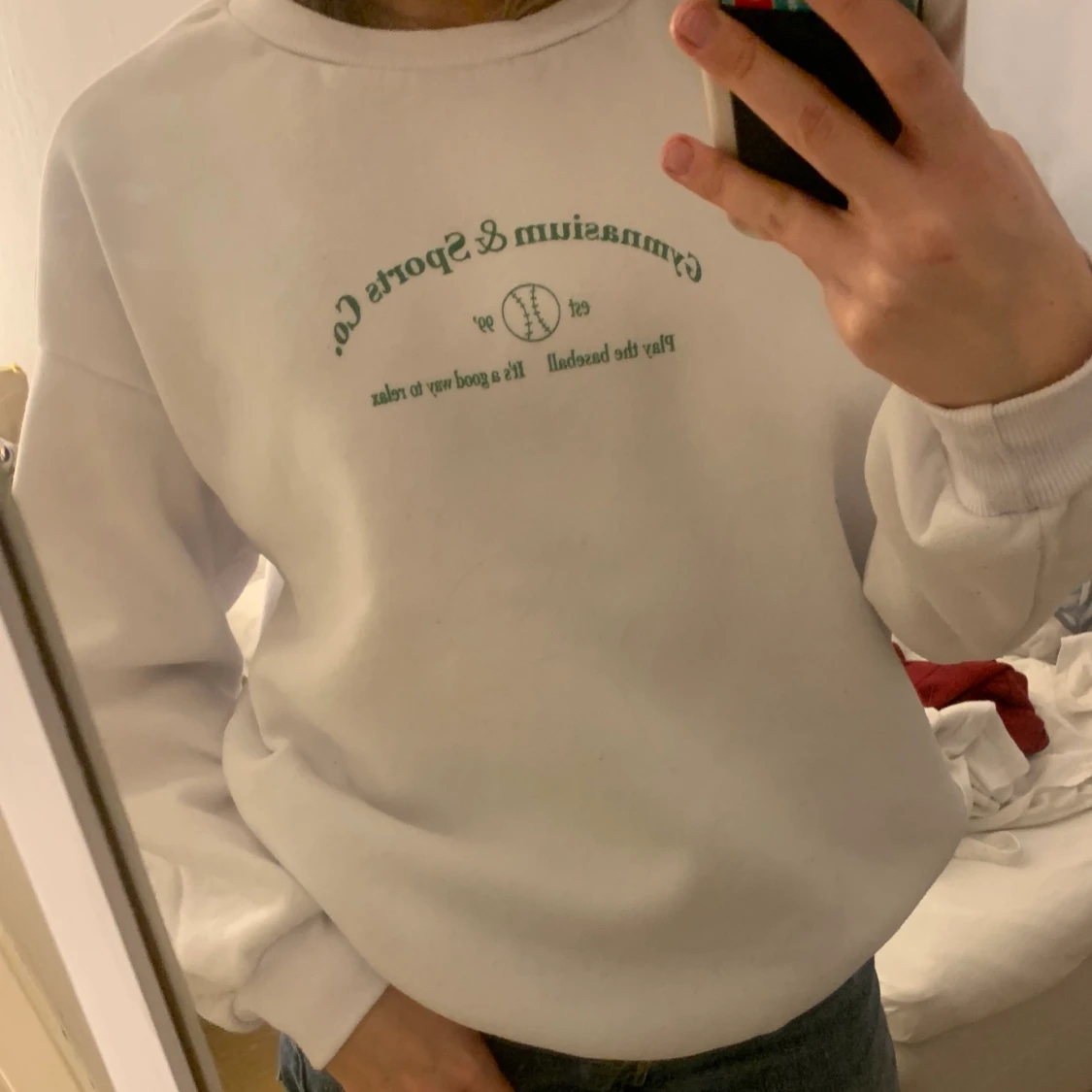 Vit tröja från shein med grönt tryck!