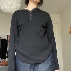 farfarströja - köpt secondhand, tror det är herrmodell då M är både lång och stor ✨ 100% bomull och bra skick