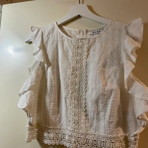 Topp från na-kd  - Superfin somrig topp från nakd, strl 40