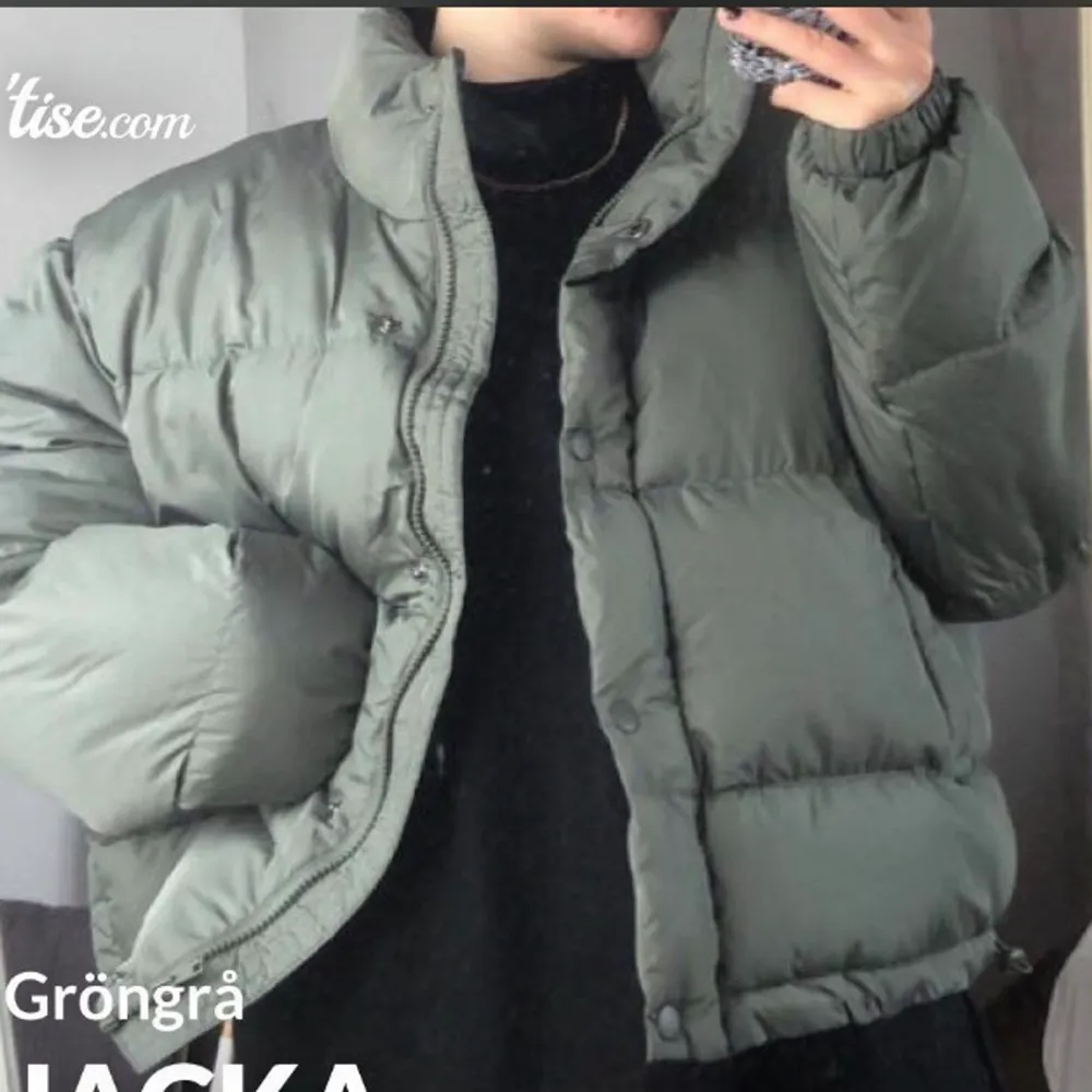 Gröngrå jacka ifrån ASOS med oversized passform . Jackor.