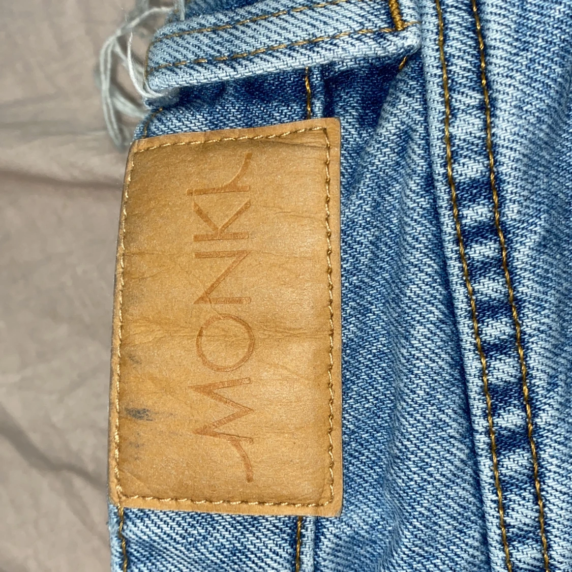 Blåa jeans från monki  - 91