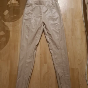 Byxor i skinn - Oanvänd 