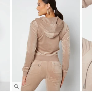 SÖKER!! - Är det nån som säljer det beiga sättet i xxs?