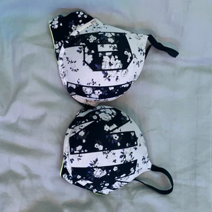 BH - vit bh från Pink som jag säljer eftersom den är för liten💕💕 den har lite push up också