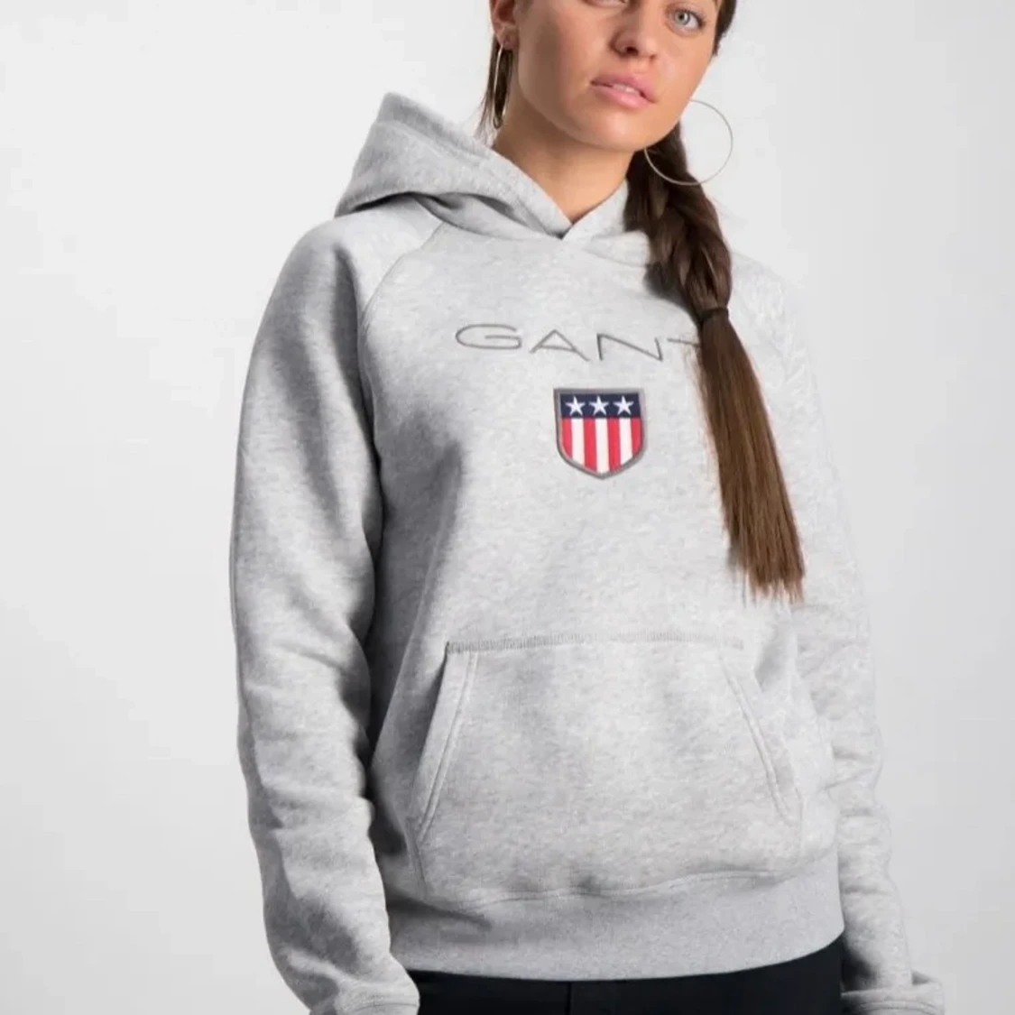 Äkta gant hoodie, köpt från kidbrandstore. Strl 170/S