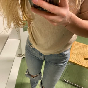 Zara jeans - Dessa zara jeans med hål💕