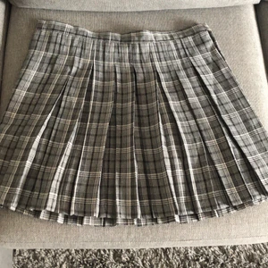 Söt kjol - Väldigt fin helt ny kjol