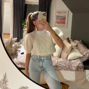 Stickad tröja - Stickad topp med puffärmar från Zara, helt ny! Storlek S🤩