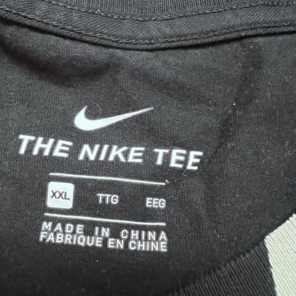 Nike Tshirt XXL . T-shirts.