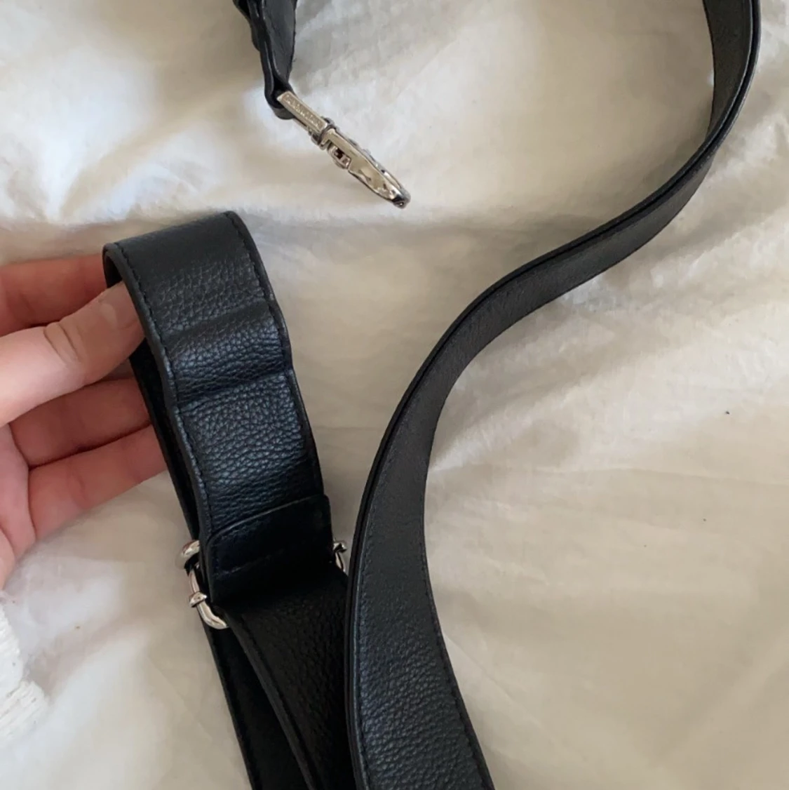 Ett väskband från ZADIG&VOLTAIRE - 90