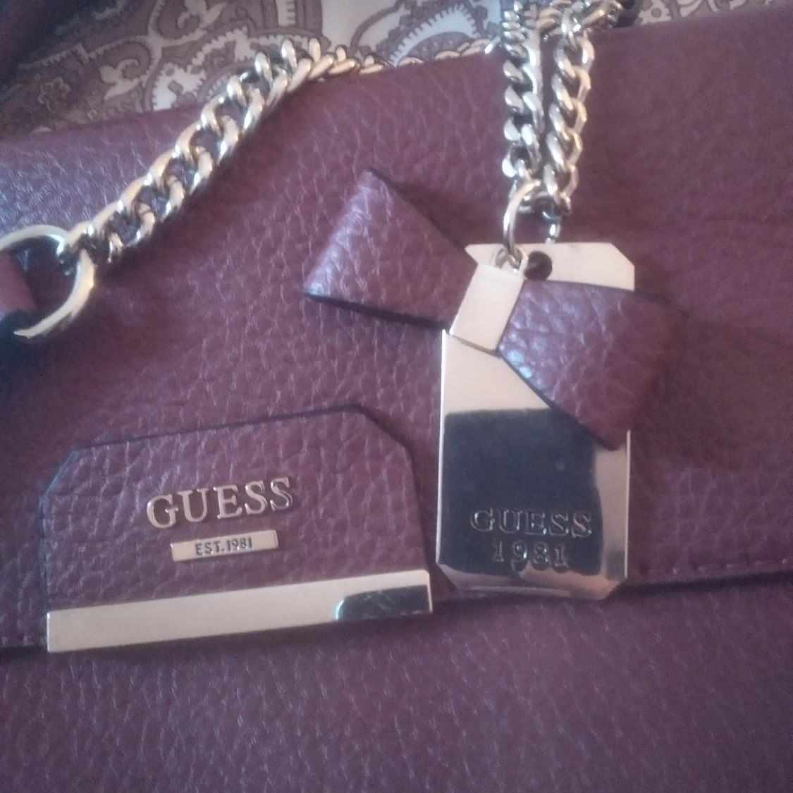GUESS est 1981 - 91