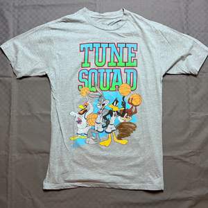 Looney Tunes Space Jam Tshirt XL