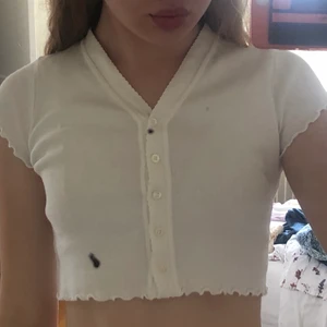 Brandy top!  - Gullig brandy top! Perfekt för sommaren. Det är smuts på spegeln btw, inga defekter på tröjan❤️ 