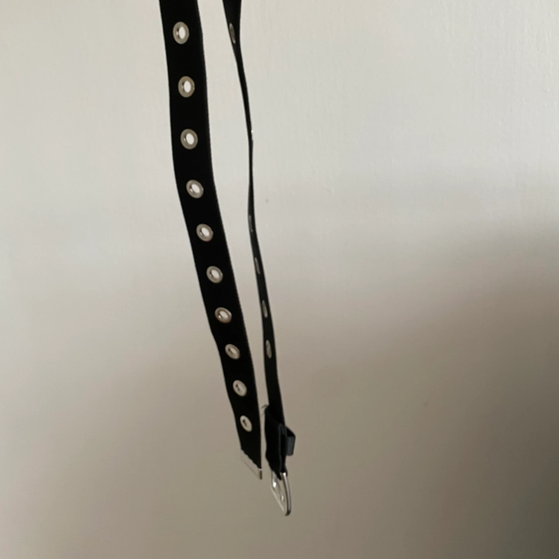 Skärp med hål - 90