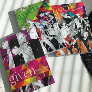 Given manga 1 & 2 - Vol 3 såld, 2 o 1 e kvar!(: , en kostar 100kr 