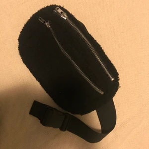 Midjeväska - Midjeväska i teddytyg, pris går att diskutera