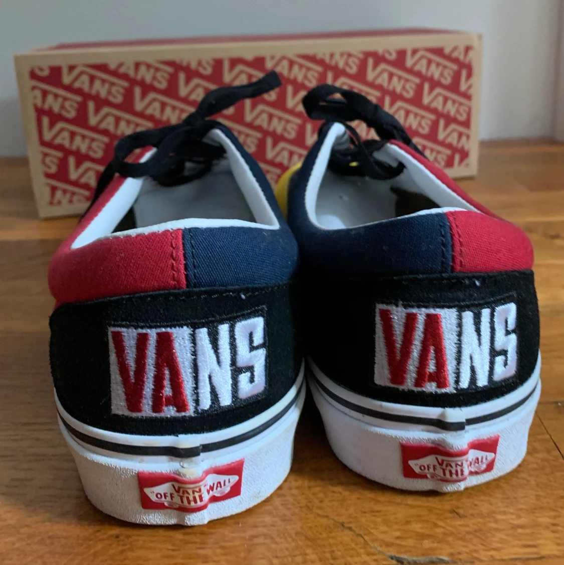 Vans i nyskick  - 91
