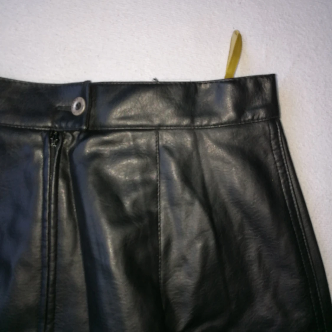 ♠Cute läderkjol♠ - 90