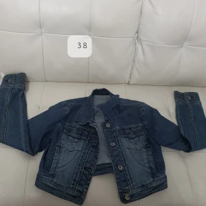 Använd en gång jeansjacka  - som ny