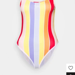 Retro NIKE Body - aaaashärlig body från Nike. Använd kanske 2 gånger. 