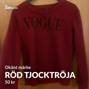 Okänt märke  - Röd tröja använd fåtal gånger 