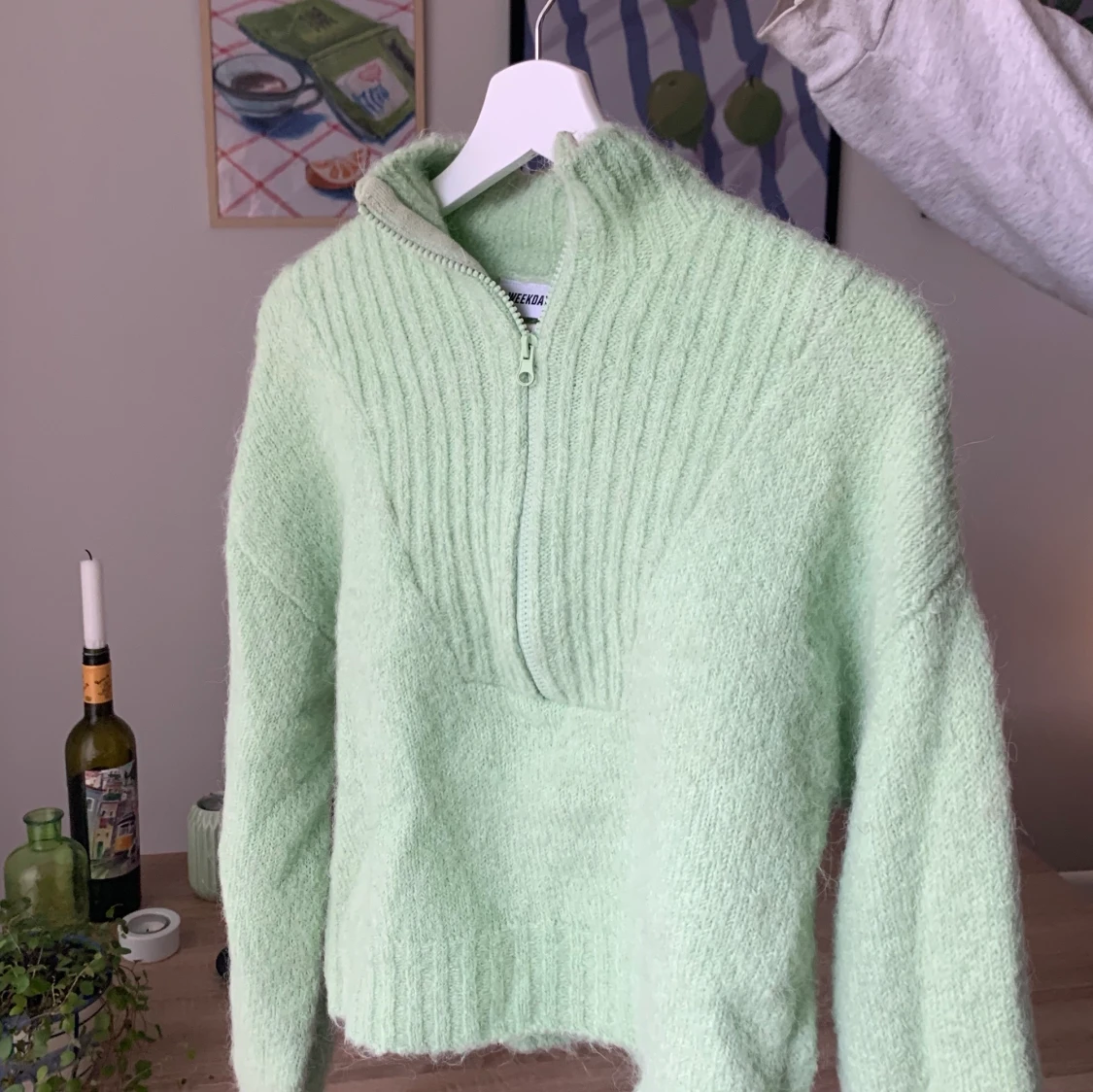 Stickad grön tröja från Weekday strl S - 90