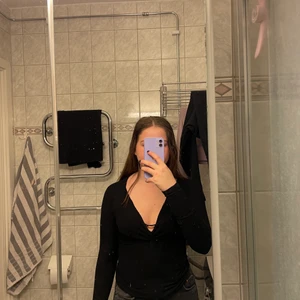 Urringad tröja - Använd få gånger så i nyskick 