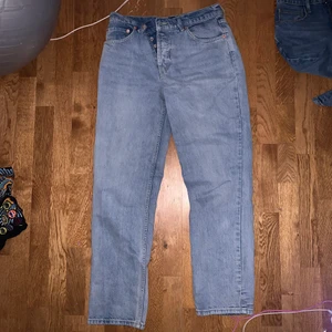 ASOS jeans - Jeans from ASOS straight fit, använda en gång! Säljer pga fel storlek för mig! 