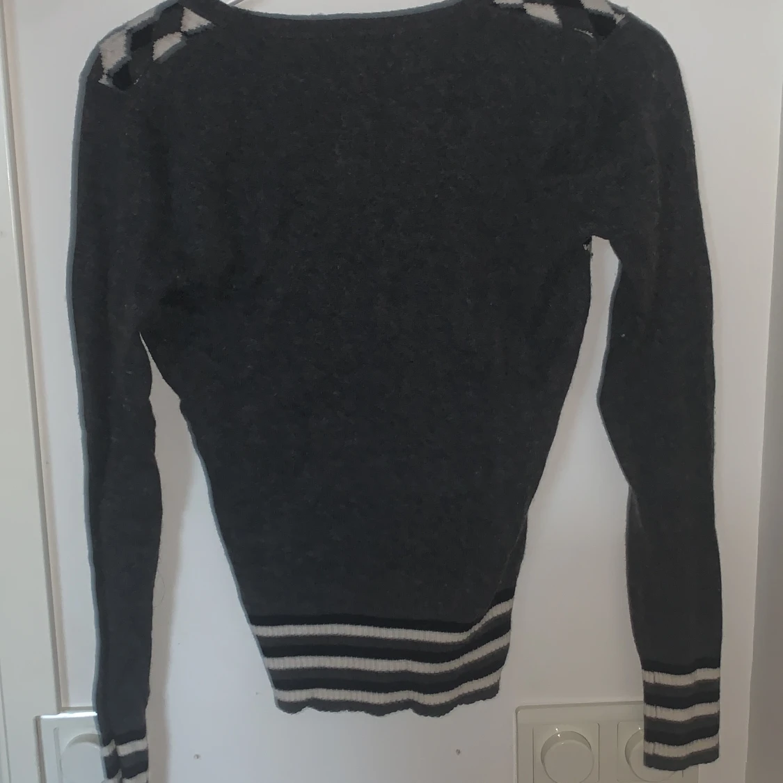 Rutig grå magtröja  - 91