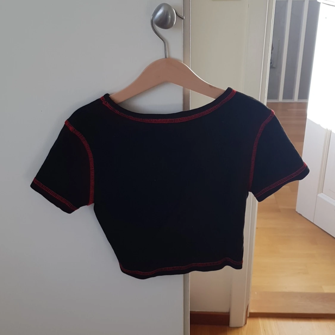 Röd svart topp - 90