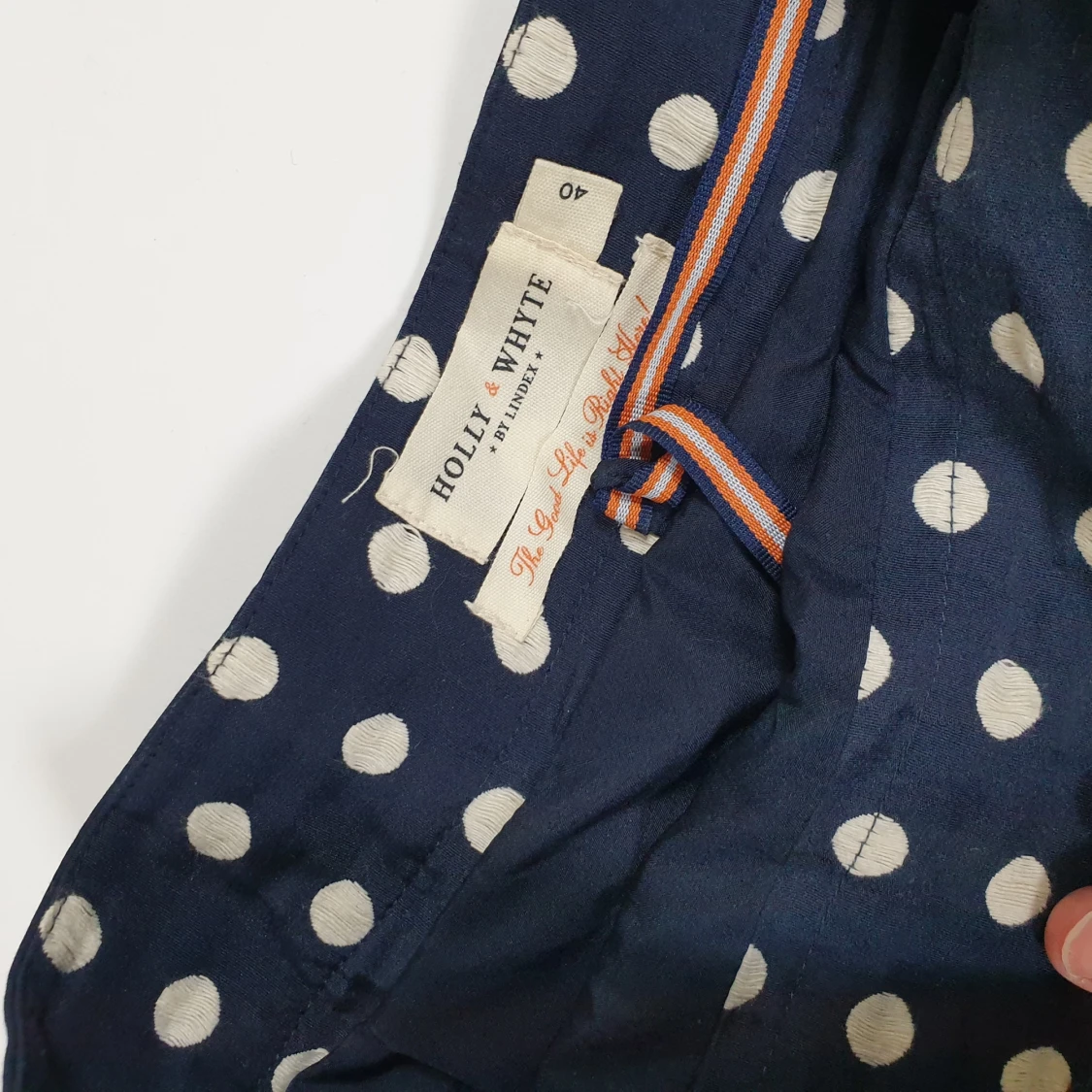 Knälång kjol  - 91