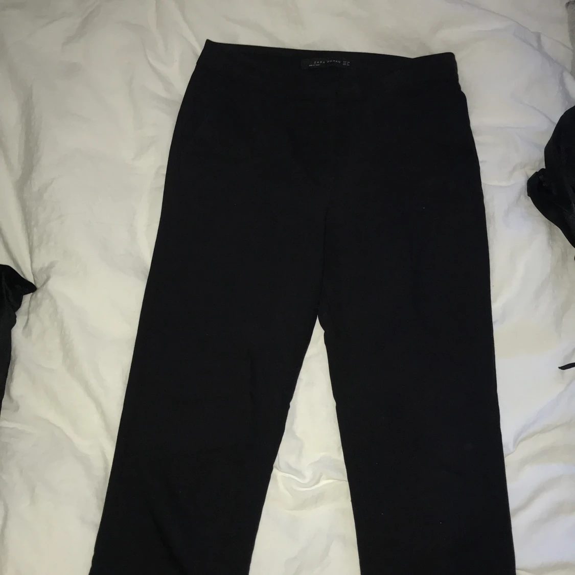 Svarta kostymbyxor  - 90