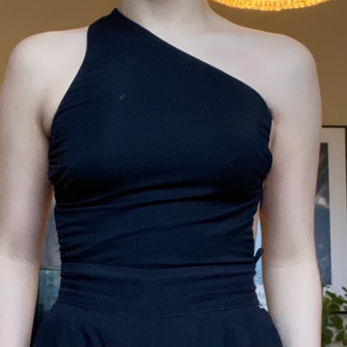 Tröja från SHEIN med öppen rygg