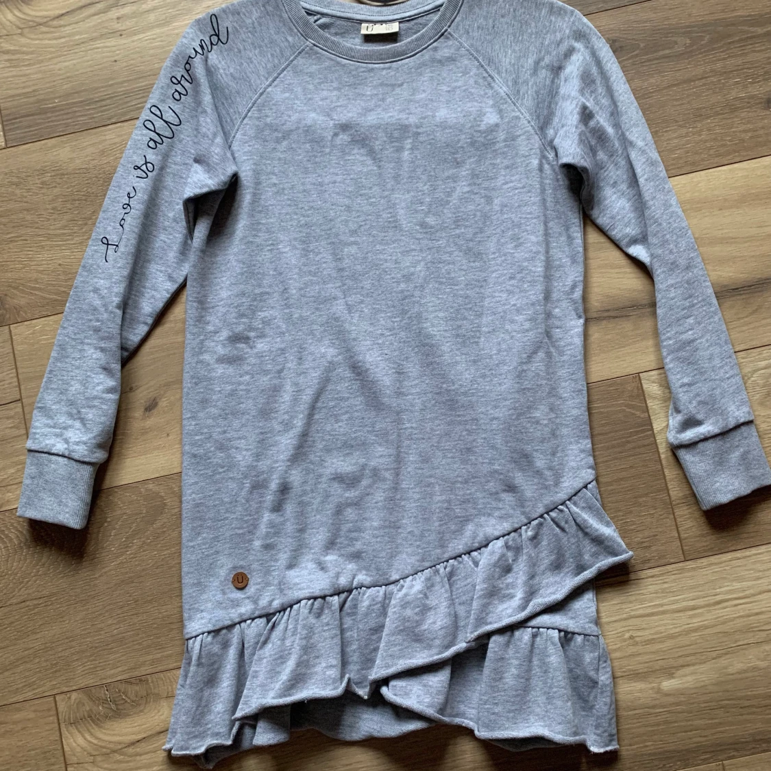 Längre tröja Kappahl volang S (146/152)